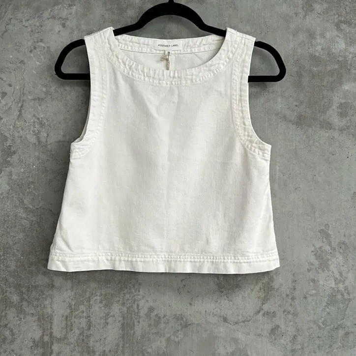 Assembly Label White Jean Crop - Size 6
