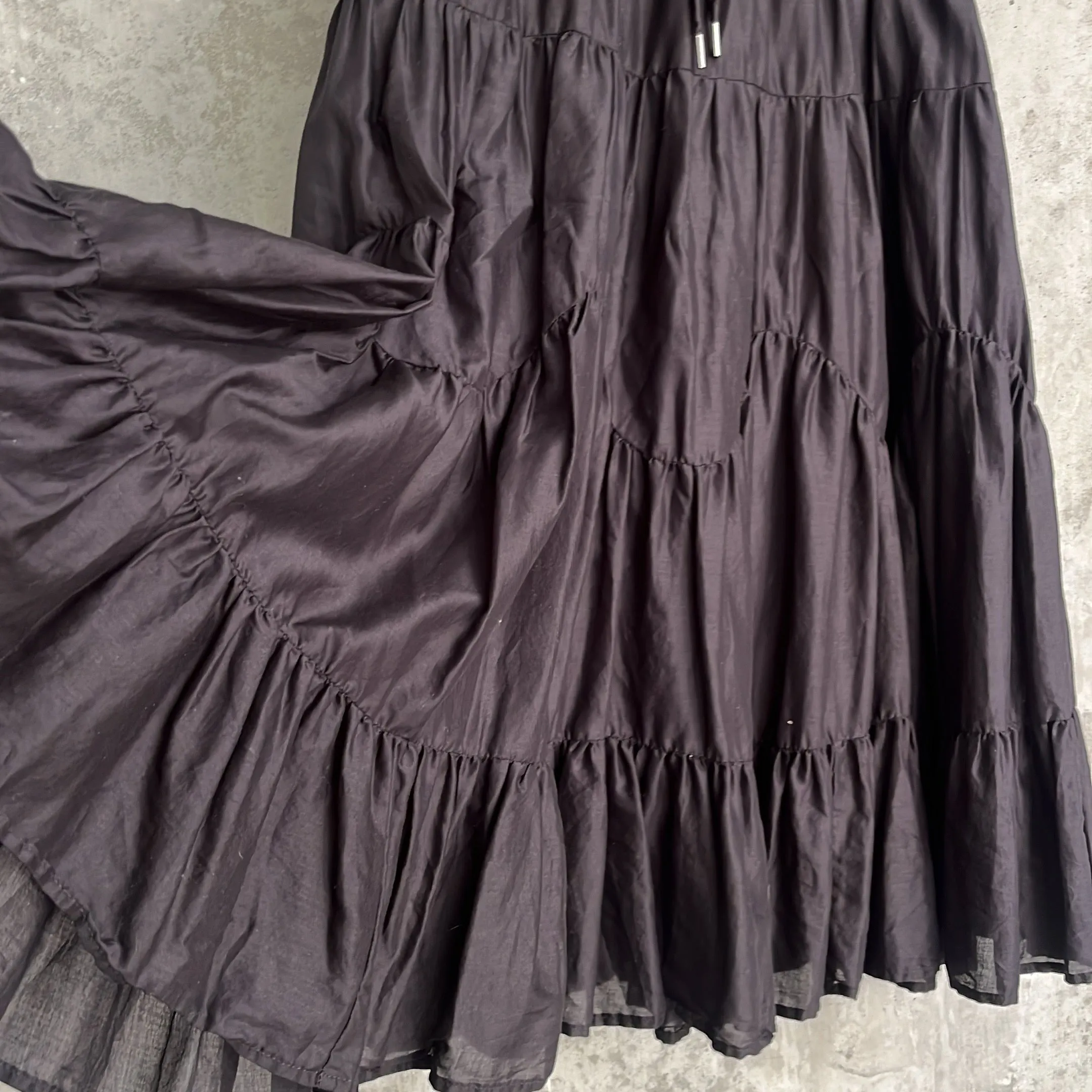 Country Road Midi skirt - Size 10