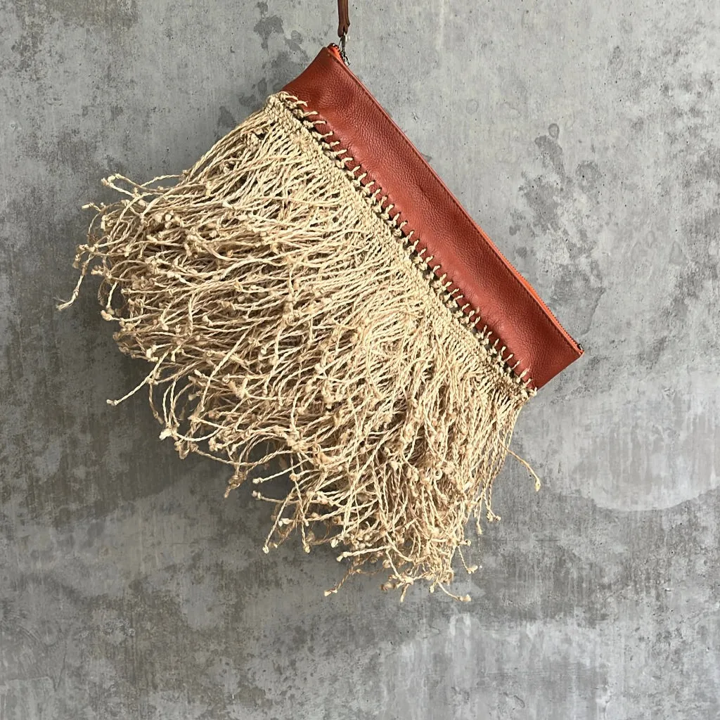 Dharma Door Clutch-