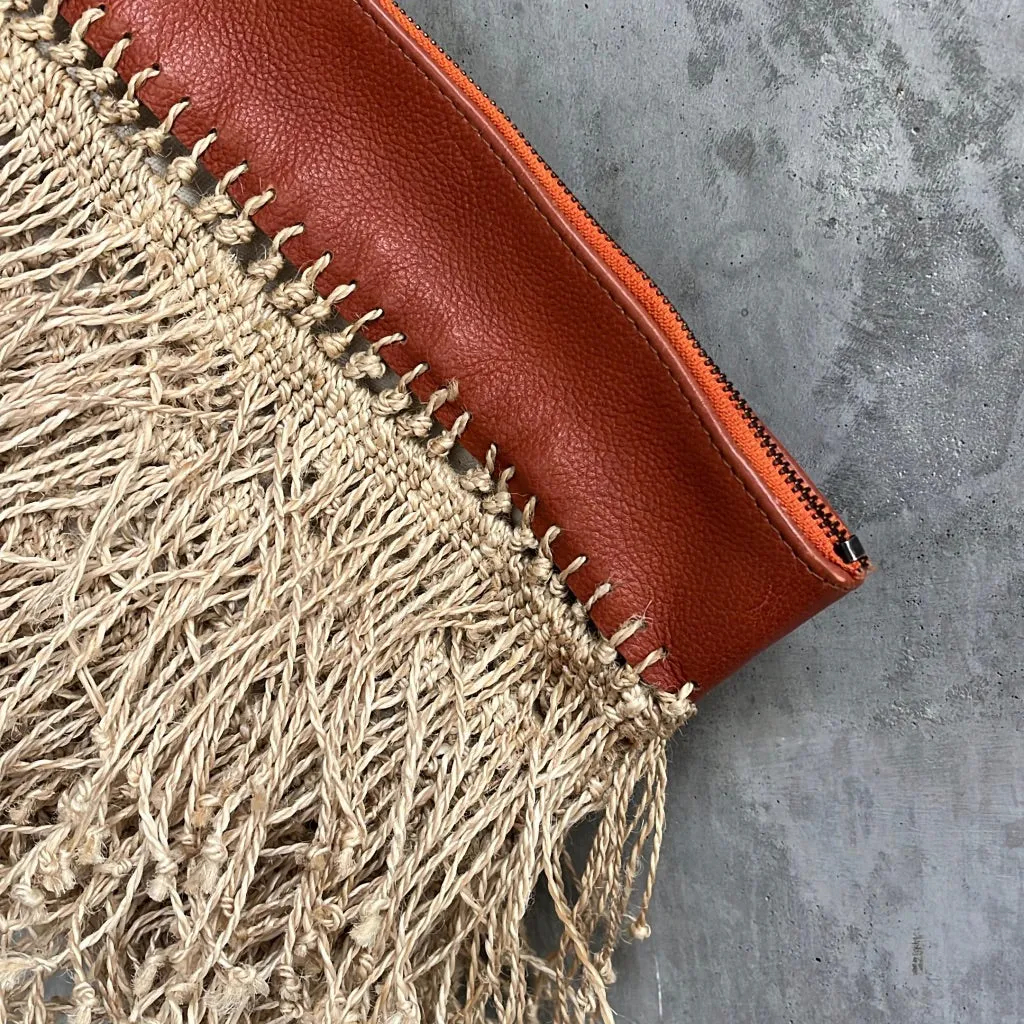 Dharma Door Clutch-