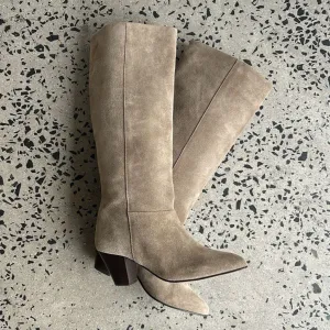 Ivylee - Size 40